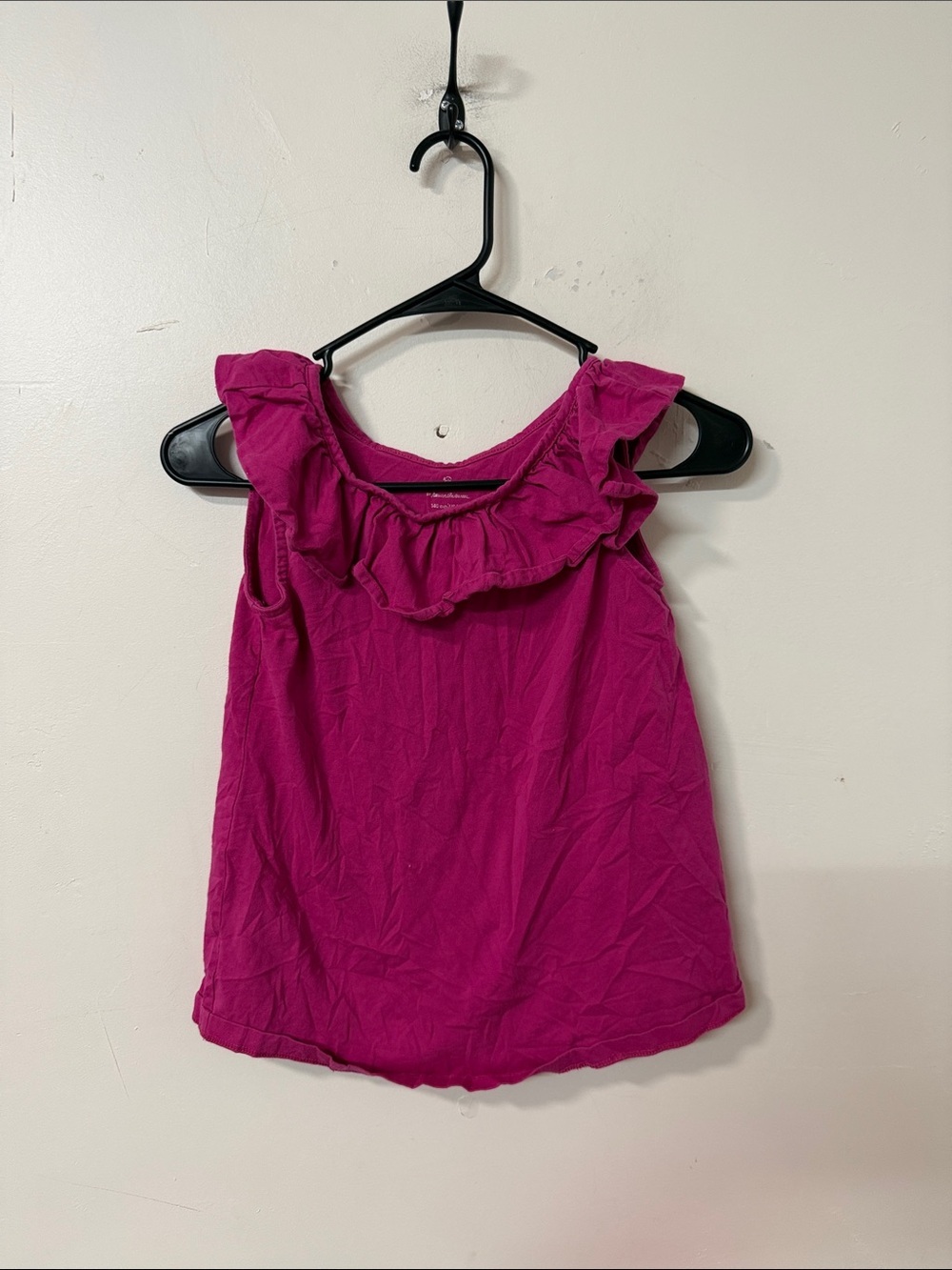 Ruffled Sleeveless Tank Top - Fuchsia Pink